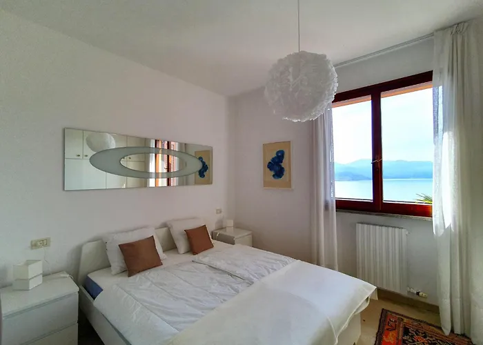 In With Pool Дом отдыха *